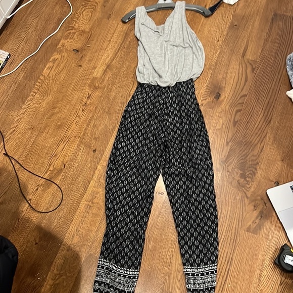 Hei Hei Women’s Grey and Black Jumpsuit Size Small - Picture 3 of 5